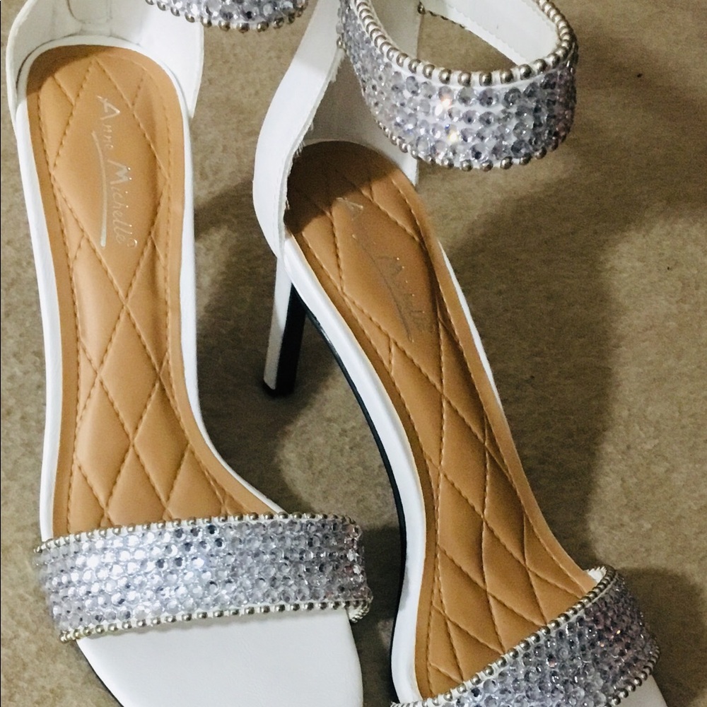🔴 Custom Blinged Sandals - Picture 2 of 5